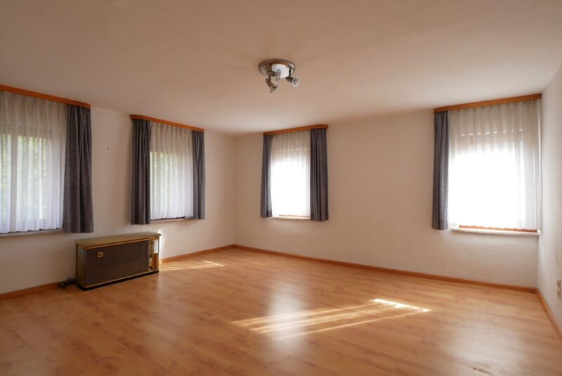 Sanierungsbedürftiges Haus in Lützelbuch, Bild 4