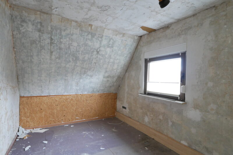 Wohnhaus mit großem Grundstück in guter Lage, Bild 7