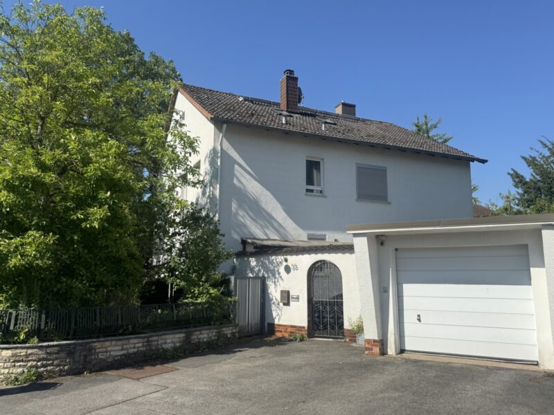 Großes Wohnhaus in guter Lage von Coburg, Bild 3