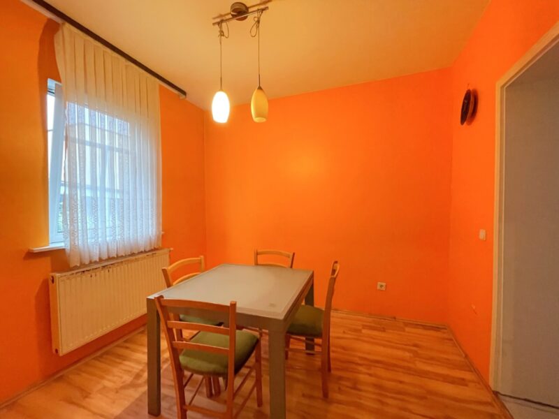 Vermietetes Zweifamilienhaus im Rodacher Zentrum, Bild 3