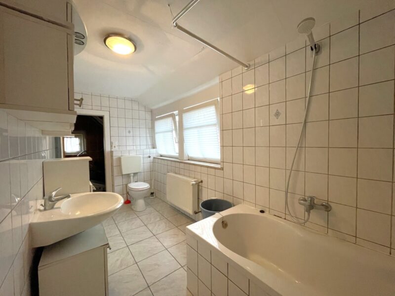 Vermietetes Zweifamilienhaus im Rodacher Zentrum, Bild 9