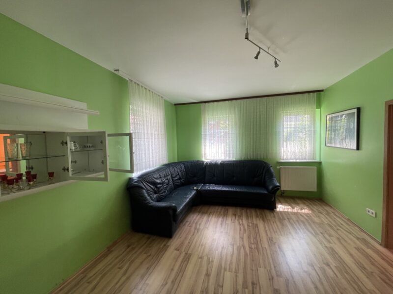 Vermietetes Zweifamilienhaus im Rodacher Zentrum, Bild 2