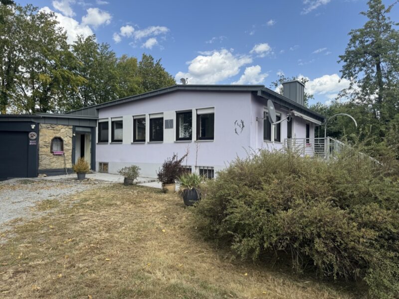 Renoviertes Zuhause für Individualisten – Bungalow mit großem Grundstück, Bild 2