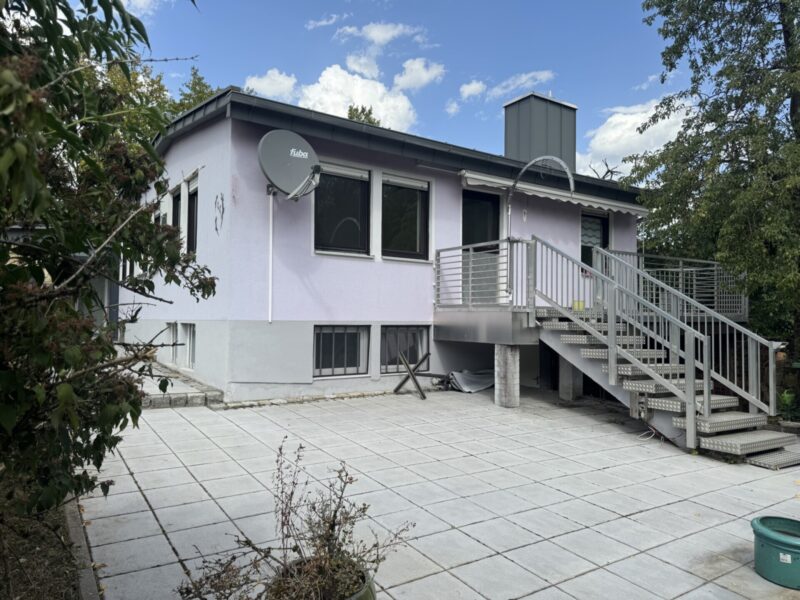 Renoviertes Zuhause für Individualisten – Bungalow mit großem Grundstück, 96484 Meeder / Drossenhausen