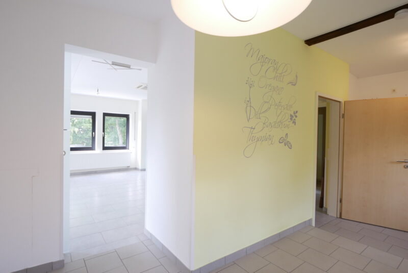 Renoviertes Zuhause für Individualisten – Bungalow mit großem Grundstück, Bild 12